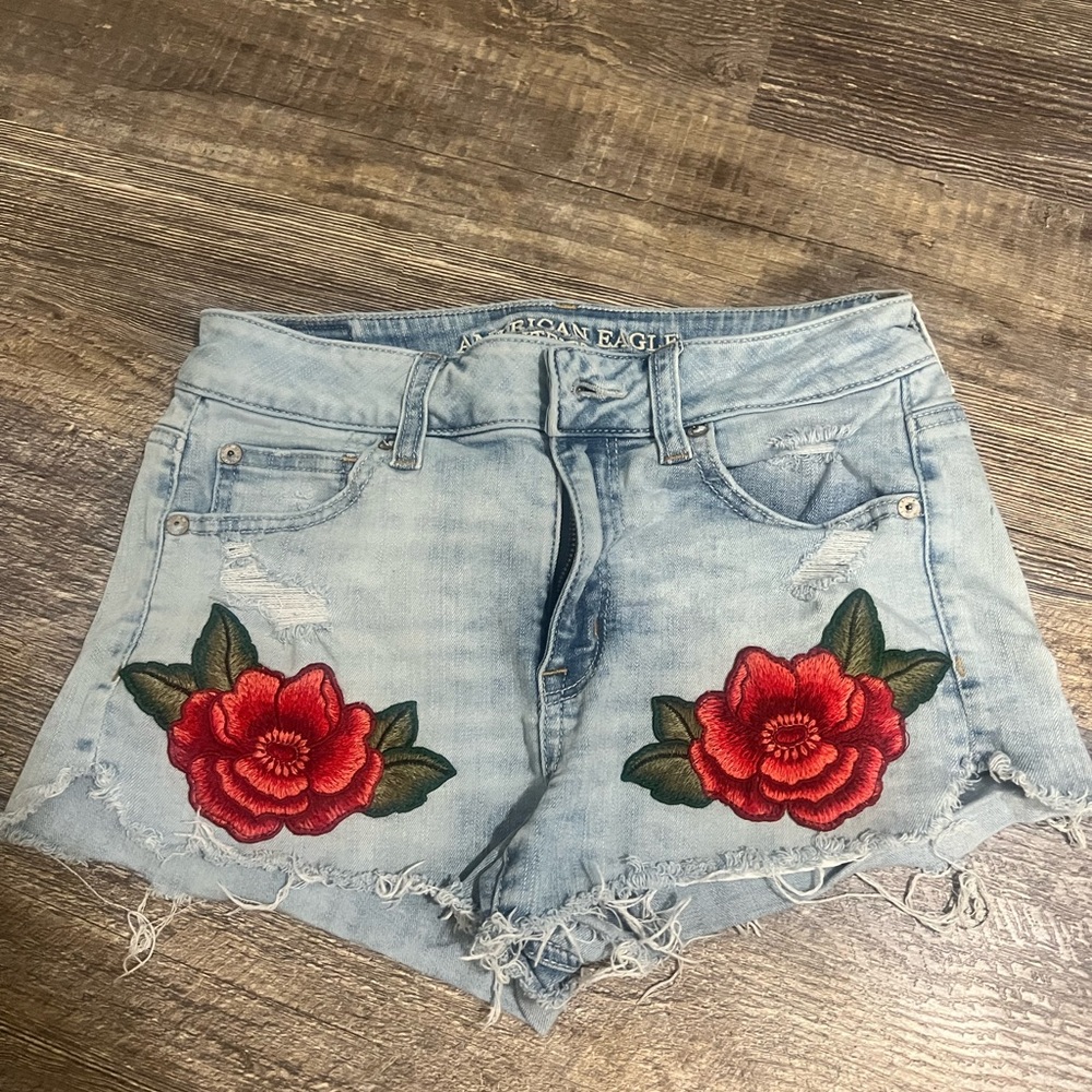 AE high rise shortie. Size 4! Stretchy material.